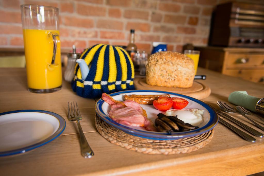 Huntlands Farm Bed & Breakfast Бромярд Экстерьер фото