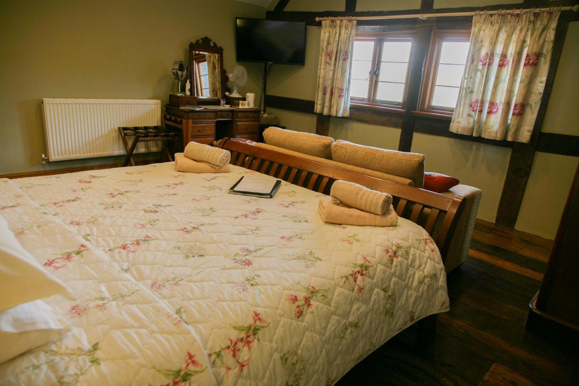 Huntlands Farm Bed & Breakfast Бромярд Экстерьер фото