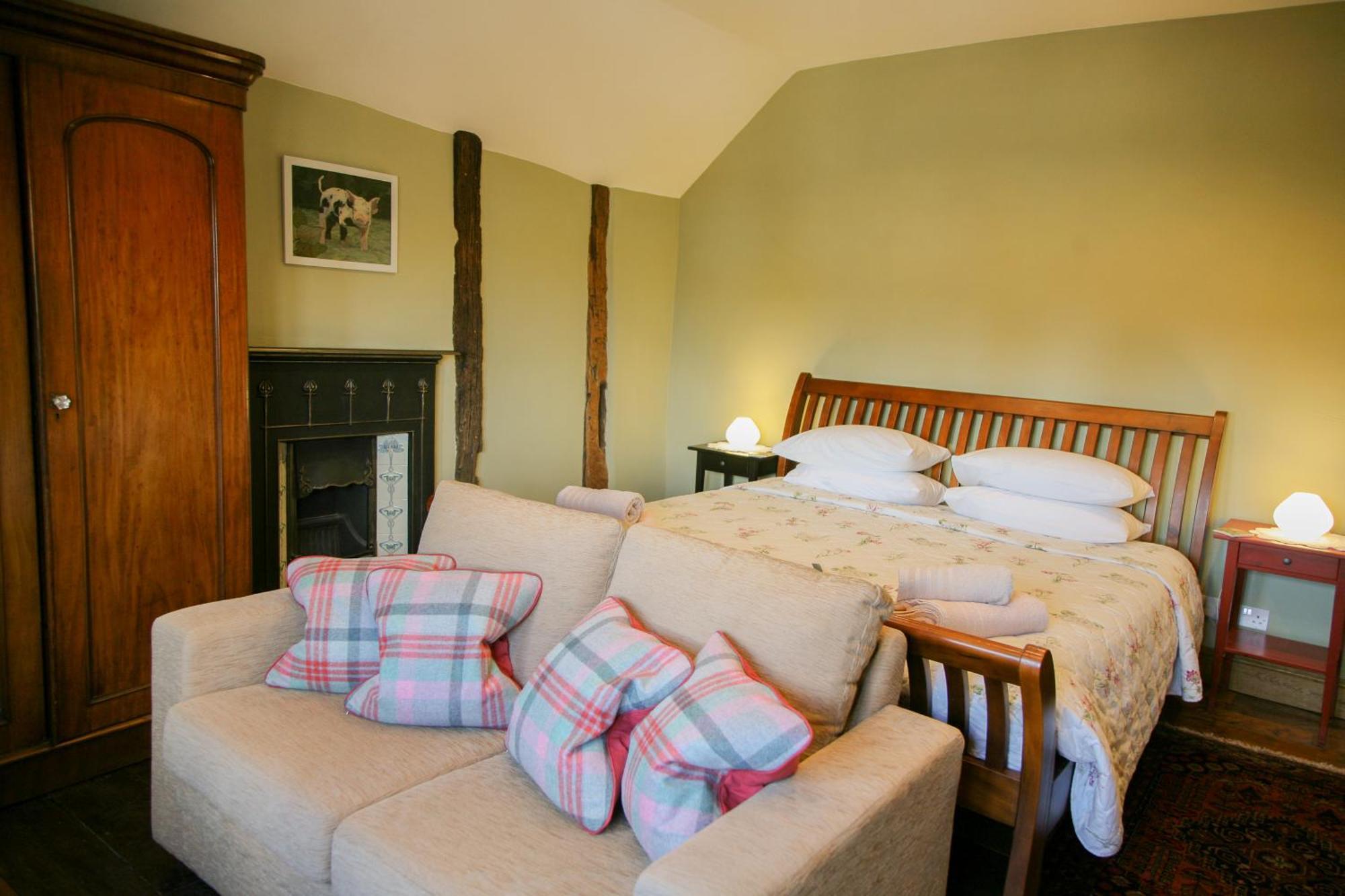 Huntlands Farm Bed & Breakfast Бромярд Экстерьер фото
