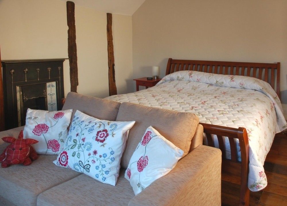 Huntlands Farm Bed & Breakfast Бромярд Экстерьер фото